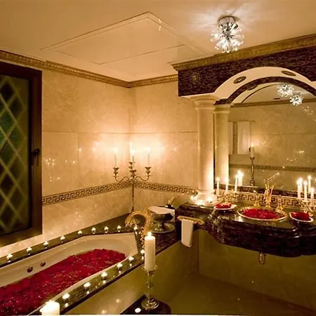 Villa 19567 - Unique Luxurious And Palacial *