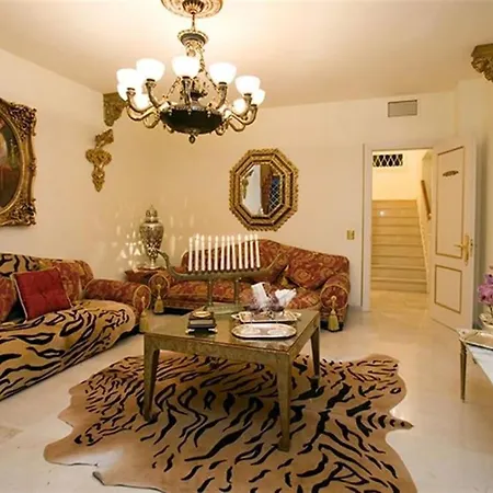 19567 - Unique Luxurious And Palacial Villa Marbella